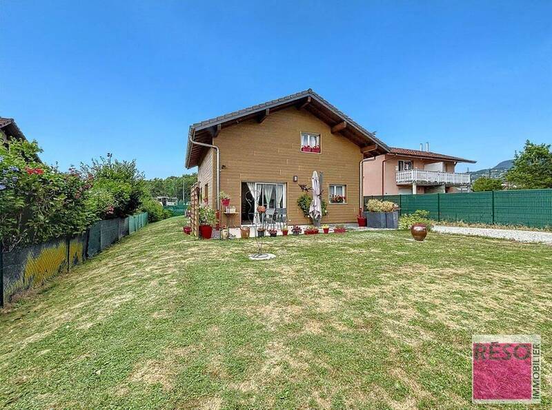 Buy house 4 rooms 113 m² in Cranves-Sales 74380