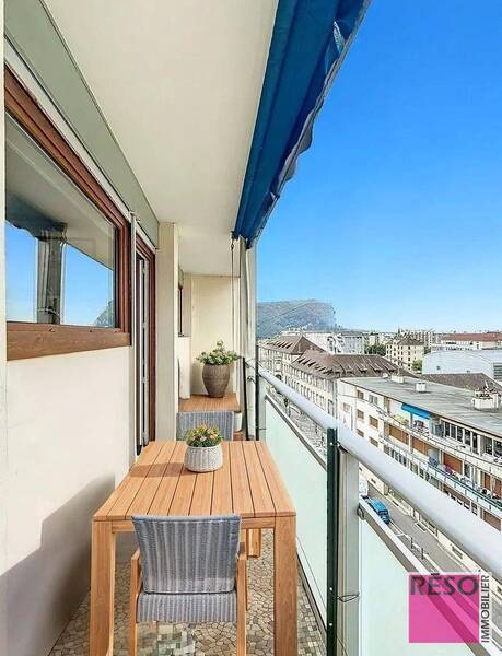 Buy apartment 4 rooms 106 m² in Annemasse 74100