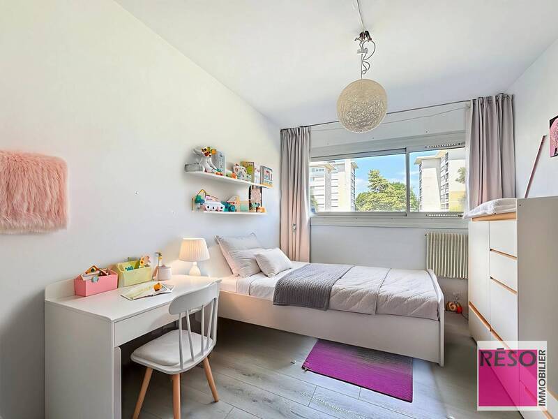 Location appartement 4 pièces 105 m² à Annemasse 74100 - 1 850 €