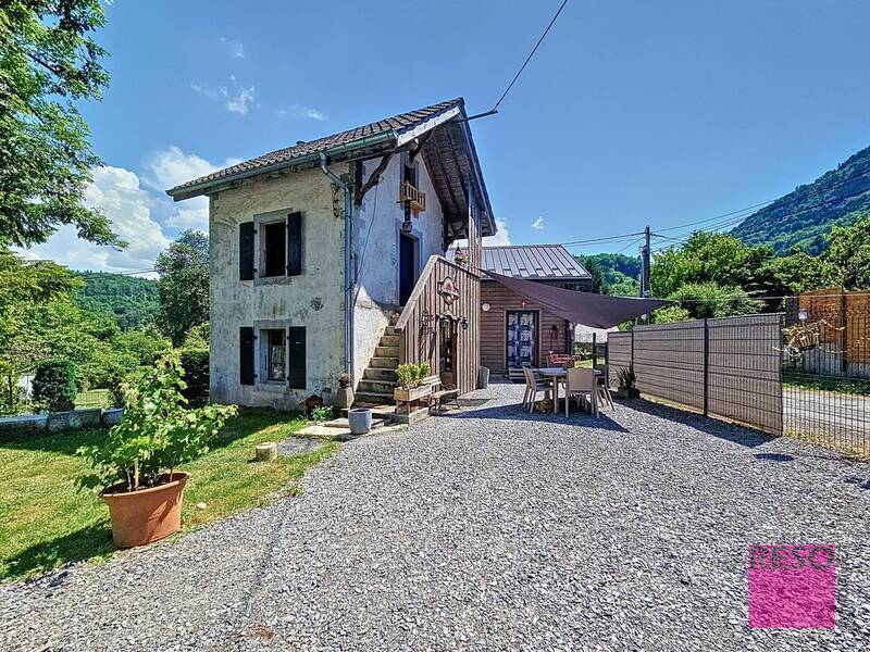 Vente maison 4 pièces 100 m² à Saint-Jeoire 74490