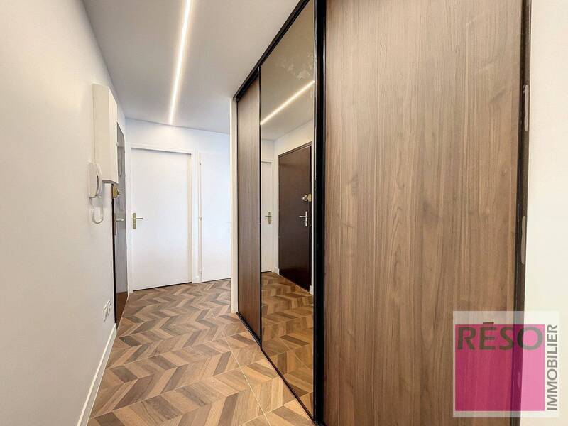 Rent apartment 3 rooms 73.1 m² in Annemasse 74100 - 1 832 €