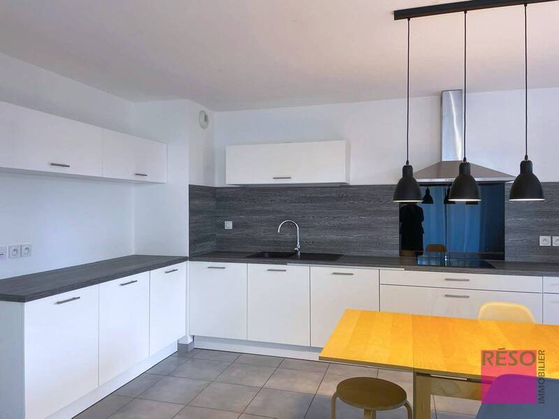 Buy apartment 3 rooms 70 m² in Douvaine 74140