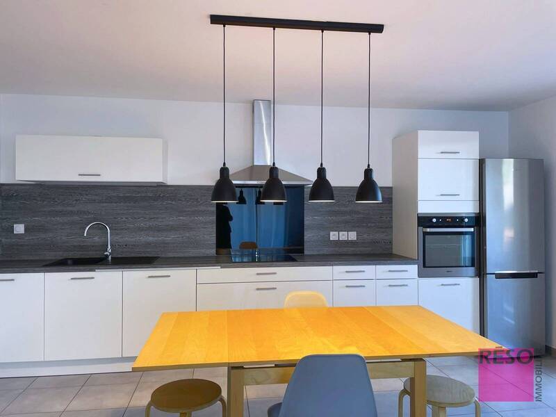 Buy apartment 3 rooms 70 m² in Douvaine 74140