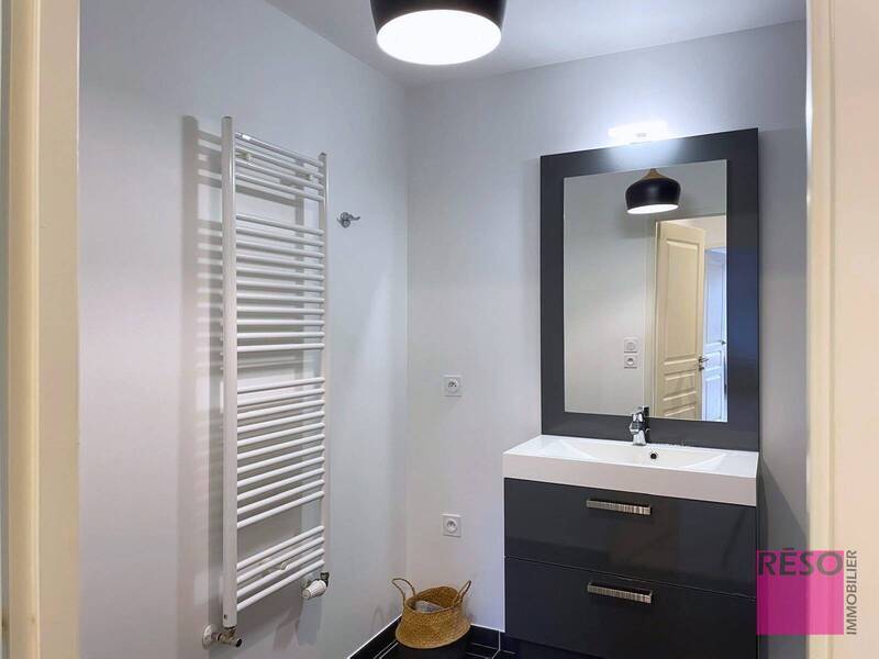 Buy apartment 3 rooms 70 m² in Douvaine 74140