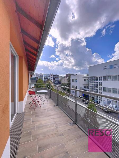 Rent apartment 3 rooms 51 m² in Ville-la-Grand 74100 - 1 750 €