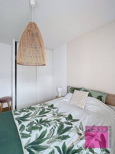 Rent apartment 3 rooms 51 m² in Ville-la-Grand 74100 - 1 750 €
