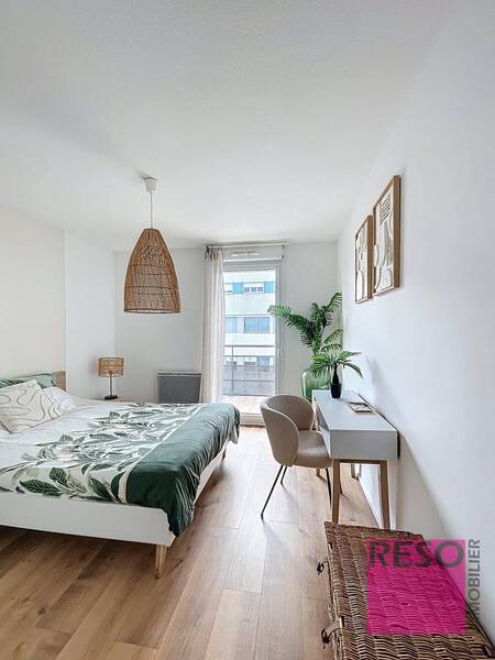 Rent apartment 3 rooms 51 m² in Ville-la-Grand 74100 - 1 750 €