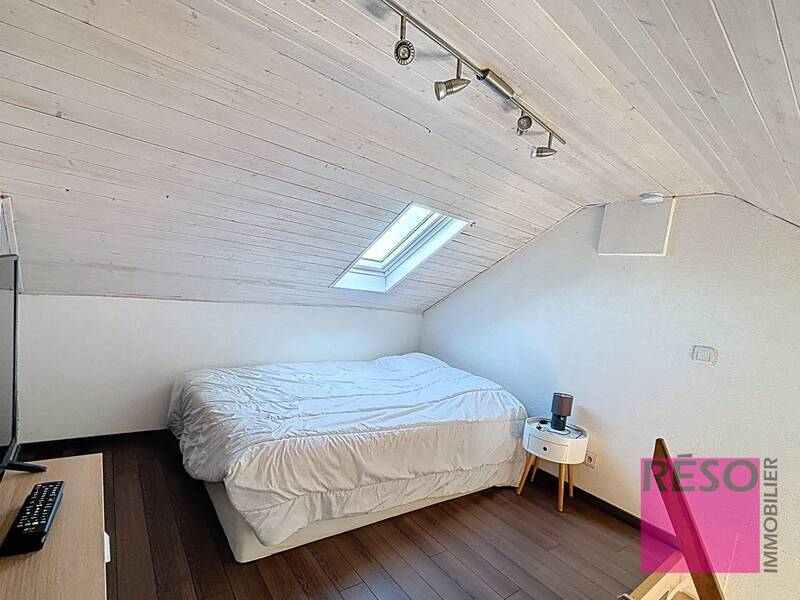 Location appartement 2 pièces 74 m² à Archamps 74160 - 1 220 €