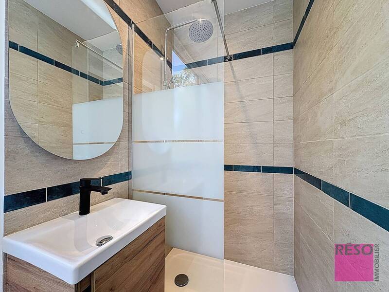 Buy apartment 4 rooms 65.13 m² in Ambilly 74100