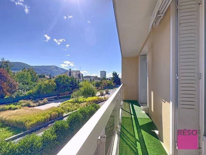 Buy apartment 4 rooms 65.13 m² in Ambilly 74100