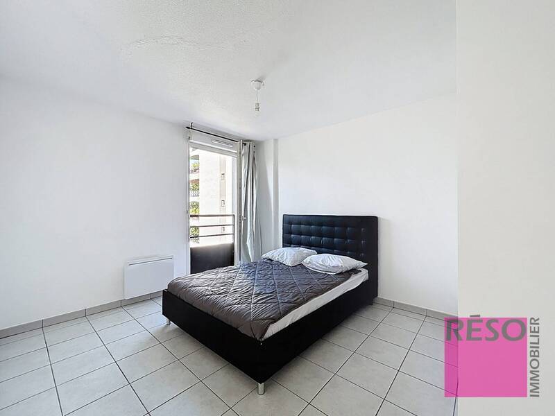 Rent apartment 2 rooms 44 m² in Annemasse 74100 - 1 481 €