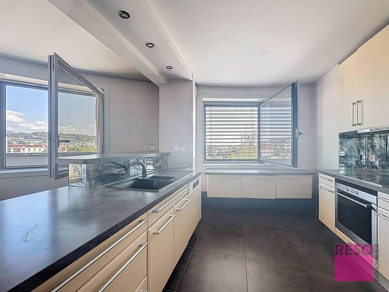 Buy apartment 4 rooms 102.4 m² in Annemasse 74100