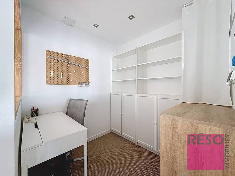 Rent apartment 3 rooms 95.57 m² in Annemasse 74100 - 1 800 €