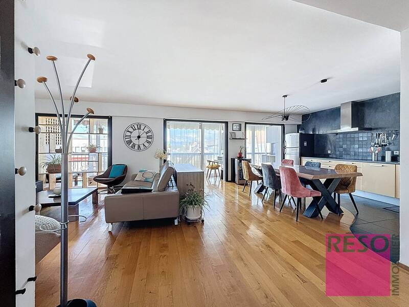 Rent apartment 3 rooms 95.57 m² in Annemasse 74100 - 1 800 €