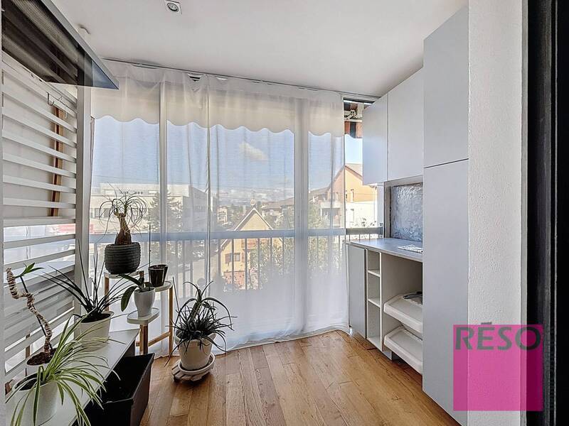 Rent apartment 3 rooms 95.57 m² in Annemasse 74100 - 1 800 €