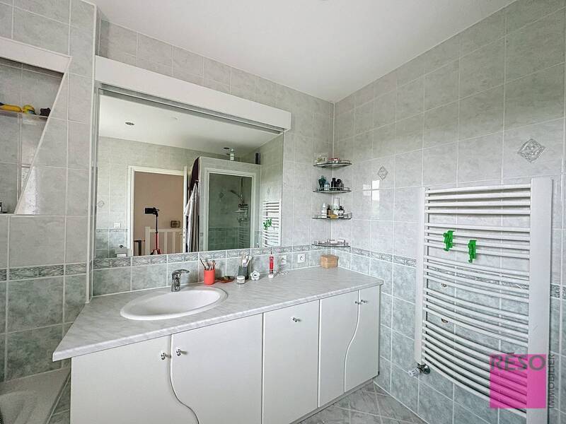Rent house 4 rooms 135 m² in Valleiry 74520 - 2 830 €