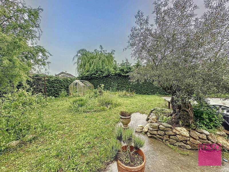 Rent house 4 rooms 135 m² in Valleiry 74520 - 2 830 €