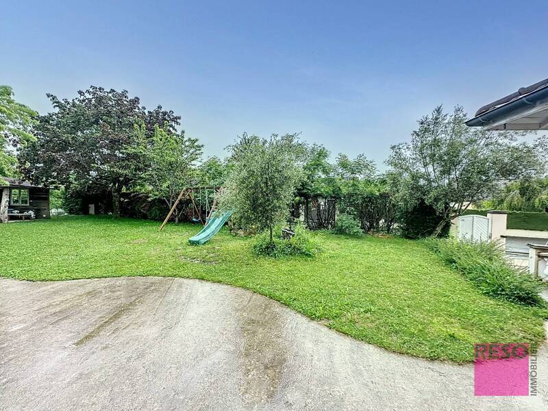Rent house 4 rooms 135 m² in Valleiry 74520 - 2 830 €