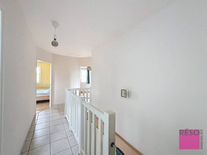 Rent house 4 rooms 135 m² in Valleiry 74520 - 2 830 €
