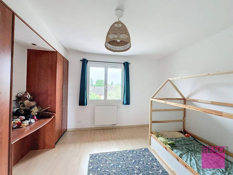 Rent house 4 rooms 135 m² in Valleiry 74520 - 2 830 €