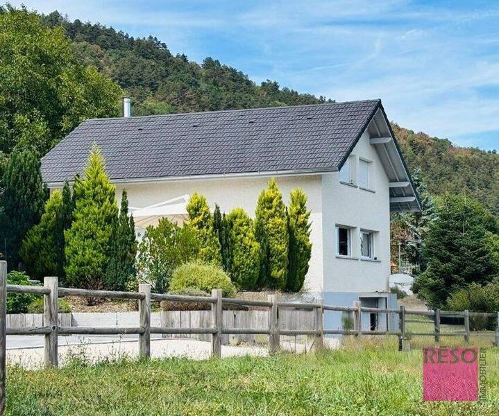 Buy house 6 rooms 144.73 m² in Monnetier-Mornex 74560