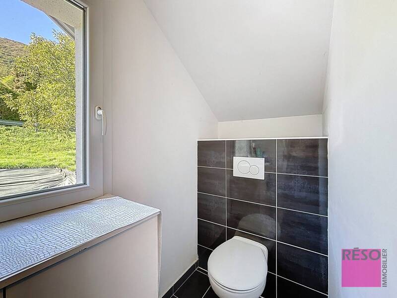 Buy house 6 rooms 144.73 m² in Monnetier-Mornex 74560