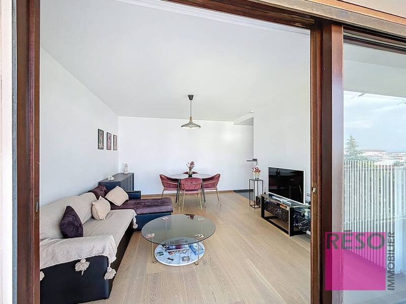 Rent apartment 2 rooms 58 m² in Gaillard 74240 - 1 800 €