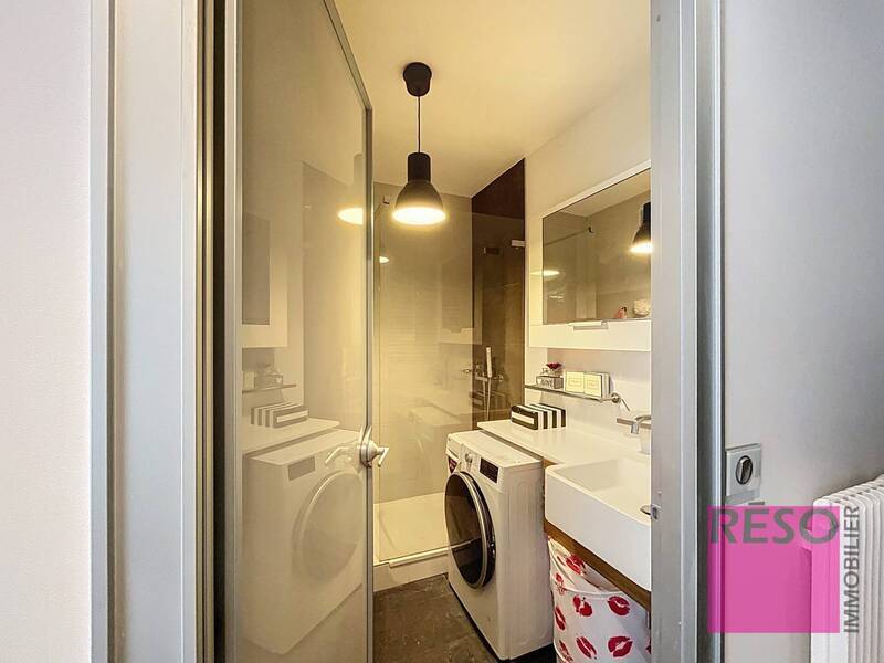 Rent apartment 2 rooms 58 m² in Gaillard 74240 - 1 800 €