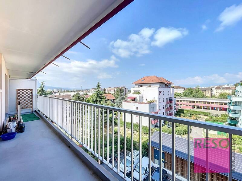 Rent apartment 2 rooms 58 m² in Gaillard 74240 - 1 800 €