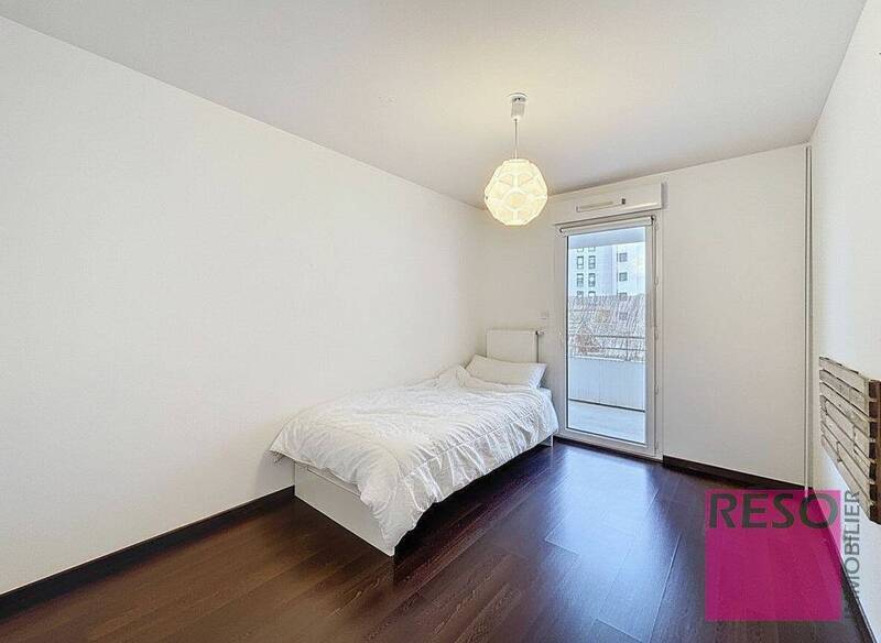 Rent apartment 3 rooms 72 m² in Annemasse 74100 - 1 600 €