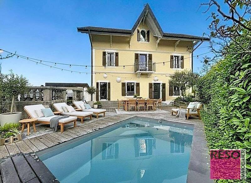 Buy house 5 rooms 160 m² in Arthaz-Pont-Notre-Dame 74380