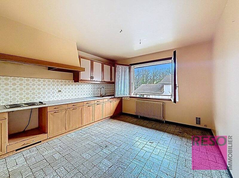 Buy house 4 rooms 101 m² in Archamps 74160