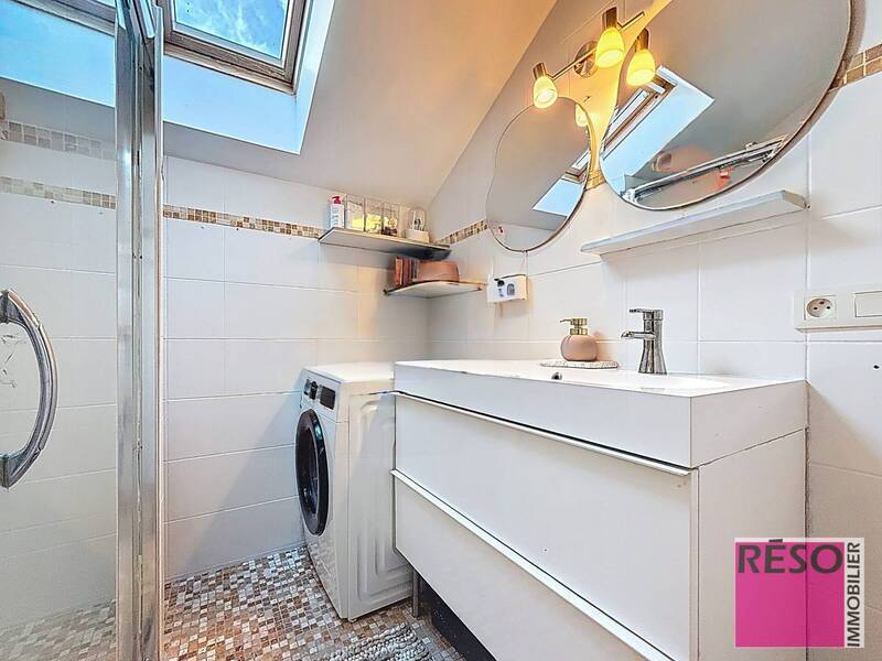 Buy house 4 rooms 80 m² in Vétraz-Monthoux 74100