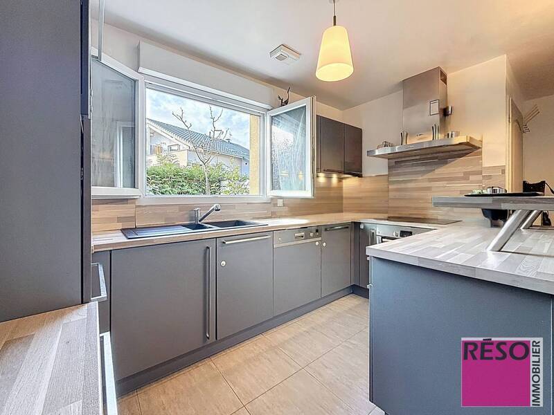 Buy house 4 rooms 80 m² in Vétraz-Monthoux 74100