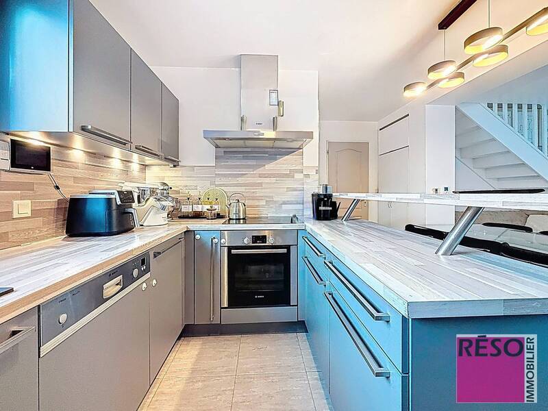 Buy house 4 rooms 80 m² in Vétraz-Monthoux 74100