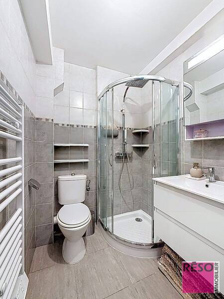 Buy house 4 rooms 80 m² in Vétraz-Monthoux 74100