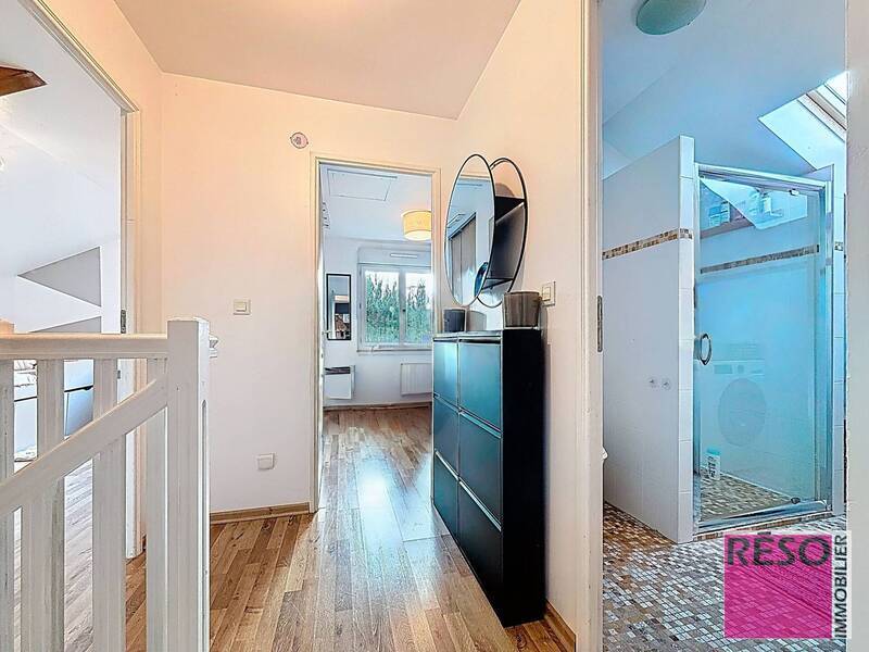 Buy house 4 rooms 80 m² in Vétraz-Monthoux 74100