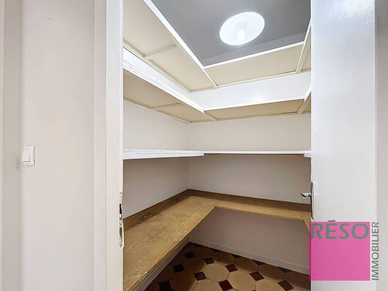 Location appartement 5 pièces 106 m² à Annemasse 74100 - 2 300 €