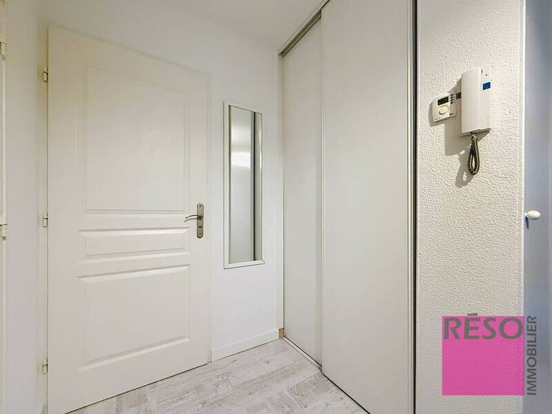 Buy apartment 2 rooms 45 m² in Thonon-les-Bains 74200