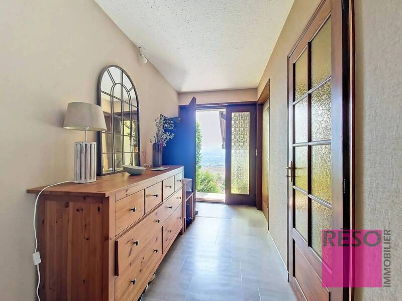 Buy house 6 rooms 150 m² in Cranves-Sales 74380