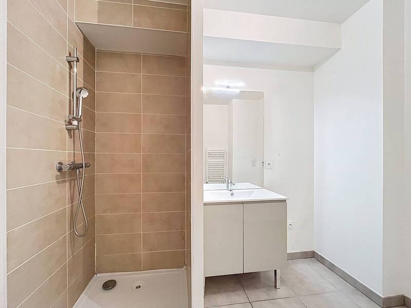 Buy apartment 2 rooms 45.48 m² in Annemasse 74100