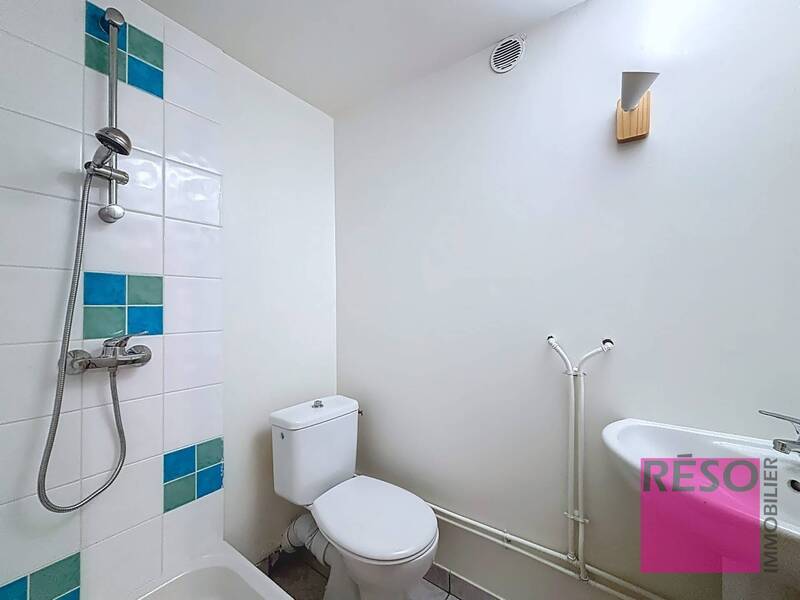 Buy house 6 rooms 142 m² in Bossey 74160