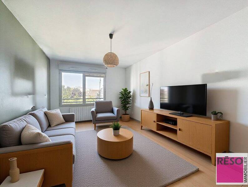 Buy apartment 1 room 31 m² in Annemasse 74100