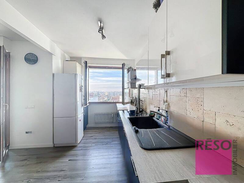 Rent apartment 2 rooms 43 m² in Annemasse 74100 - 1 160 €