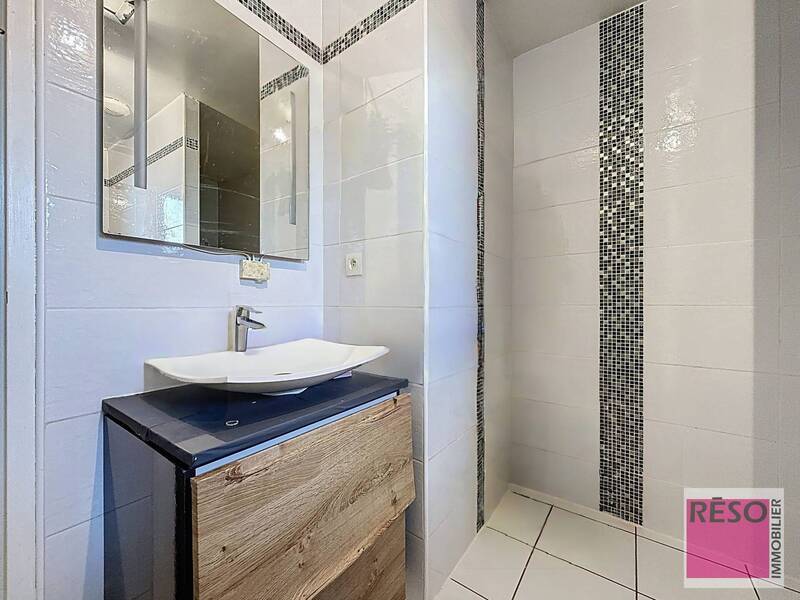 Buy house 5 rooms 105.11 m² in Annemasse 74100