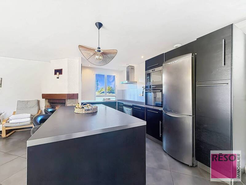 Buy house 5 rooms 105.11 m² in Annemasse 74100