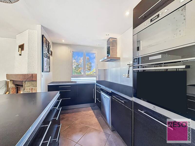 Buy house 5 rooms 105.11 m² in Annemasse 74100