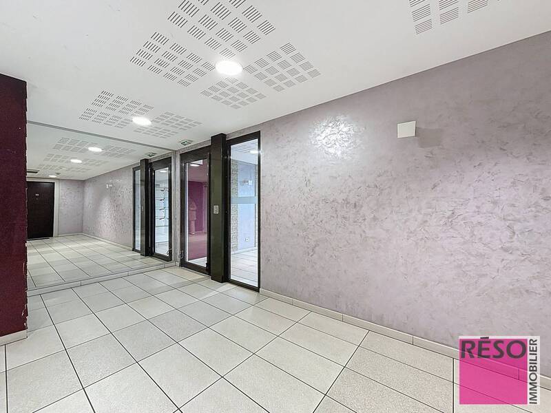 Vente appartement 2 pièces 49 m² à Ville-la-Grand 74100