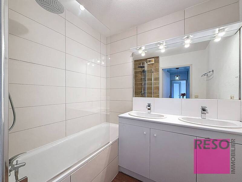 Location appartement 3 pièces 66 m² à Annemasse 74100 - 1 730 €