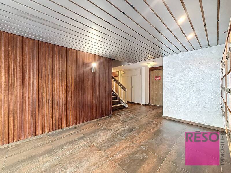 Location appartement 3 pièces 85 m² à Annemasse 74100 - 1 850 €